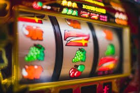lintoto platform interface showing sportsbook and casino sections